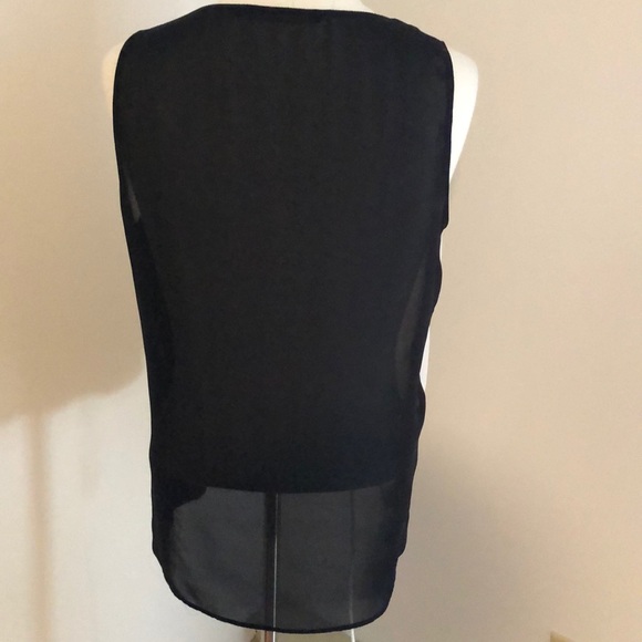 Zara Sleeveless Blouse - Picture 2 of 6